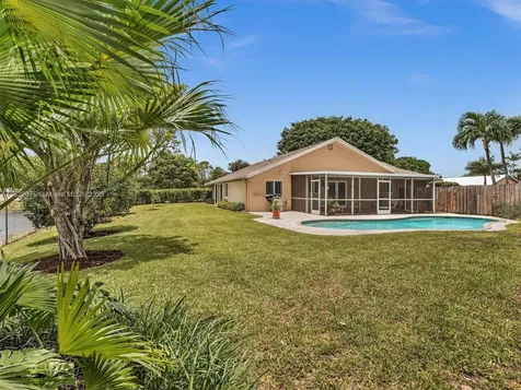 3920 NW 20th Street Coconut Creek FL 33066