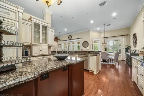 3859 Enchanted Oaks Lane Sebring FL 33875