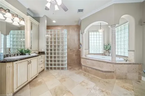 3859 Enchanted Oaks Lane Sebring FL 33875
