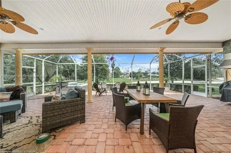 3859 Enchanted Oaks Lane Sebring FL 33875