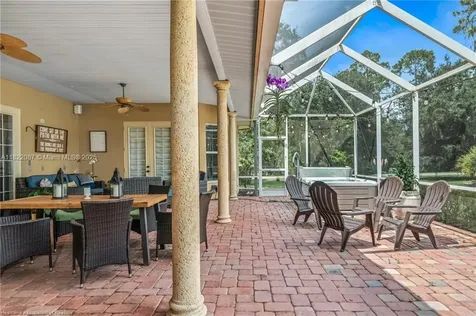 3859 Enchanted Oaks Lane Sebring FL 33875