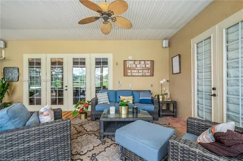 3859 Enchanted Oaks Lane Sebring FL 33875