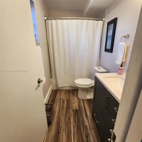 2424 NE 9th Street Fort Lauderdale FL 33304