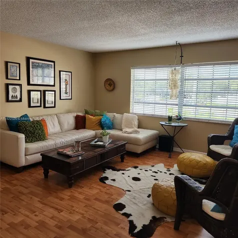 2424 NE 9th Street Fort Lauderdale FL 33304