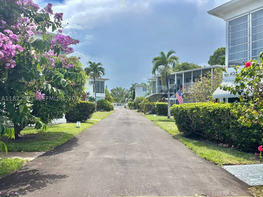 1125 SE 14th Place Fort Lauderdale FL 33316