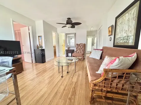 1125 SE 14th Place Fort Lauderdale FL 33316