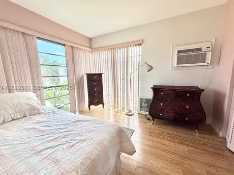 1125 SE 14th Place Fort Lauderdale FL 33316
