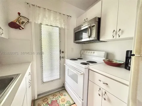 1125 SE 14th Place Fort Lauderdale FL 33316