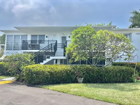 1125 SE 14th Place Fort Lauderdale FL 33316