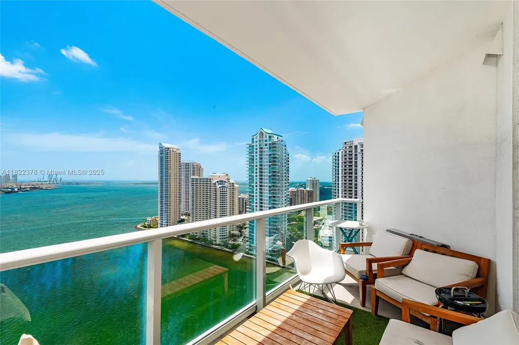 300 S Biscayne Boulevard Miami FL 33131