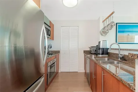 300 S Biscayne Boulevard Miami FL 33131