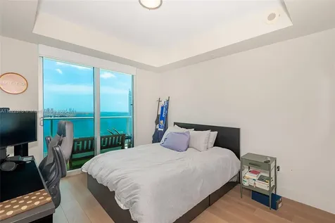 300 S Biscayne Boulevard Miami FL 33131