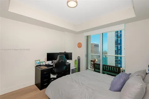 300 S Biscayne Boulevard Miami FL 33131