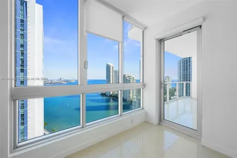 300 S Biscayne Boulevard Miami FL 33131
