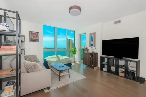 300 S Biscayne Boulevard Miami FL 33131