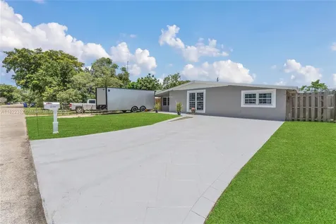 7540 Simms Street Hollywood FL 33024