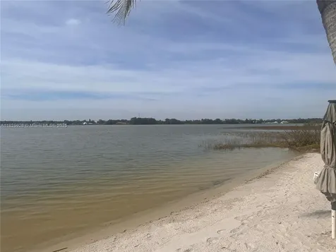 131 Blue Moon Avenue Lake Placid FL 33852