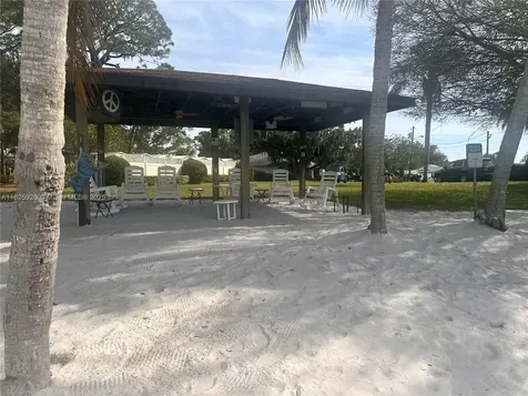 131 Blue Moon Avenue Lake Placid FL 33852