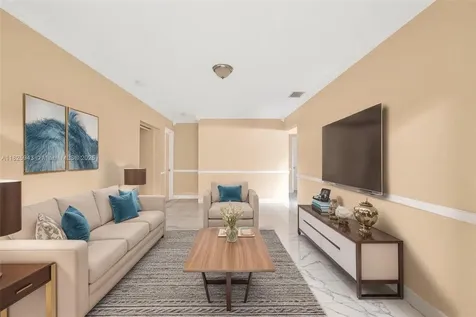 2370 NW 34th Terrace Lauderdale Lakes FL 33311