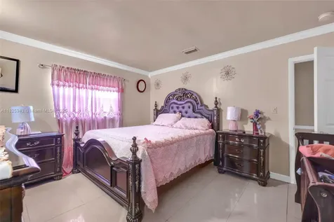 2370 NW 34th Terrace Lauderdale Lakes FL 33311