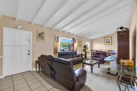 2370 NW 34th Terrace Lauderdale Lakes FL 33311