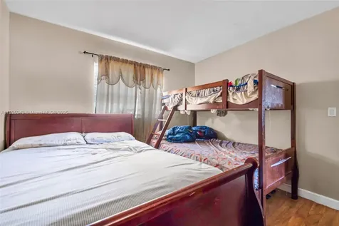 2370 NW 34th Terrace Lauderdale Lakes FL 33311