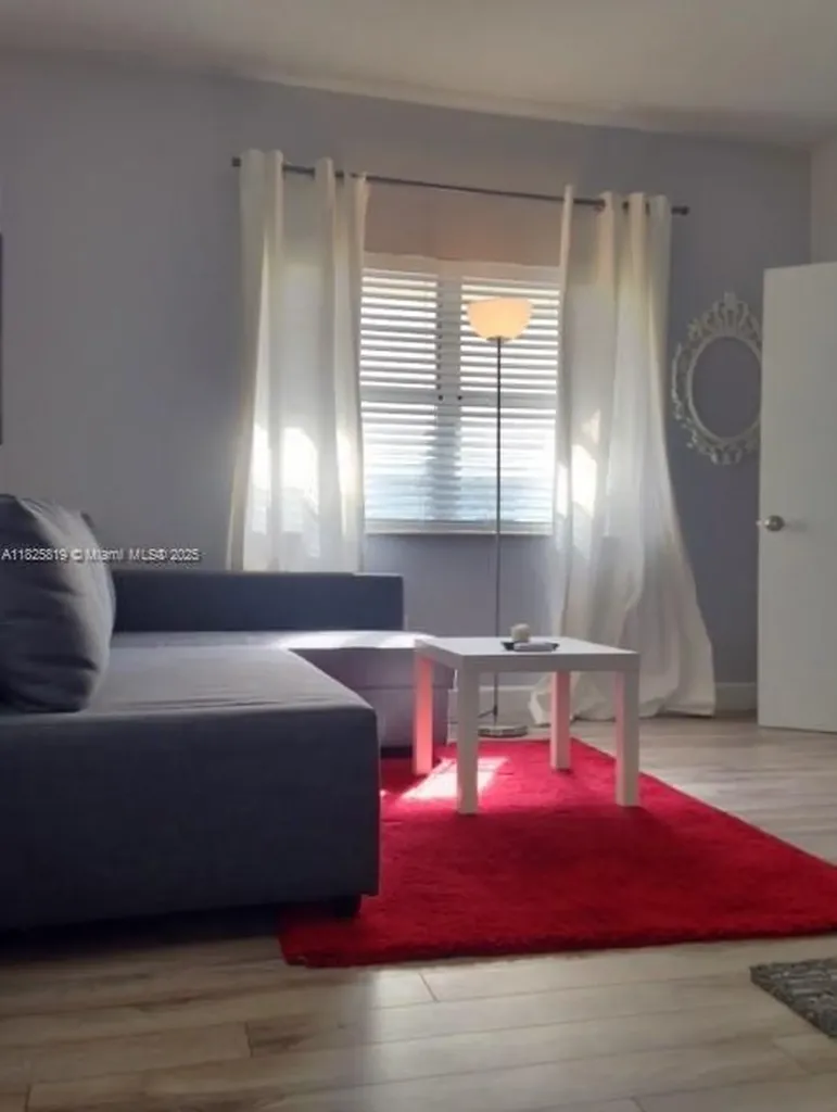 1325 Meridian Avenue Miami Beach FL 33139