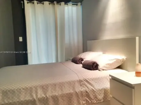 1325 Meridian Avenue Miami Beach FL 33139