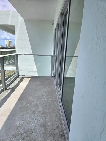 1600 SW 1st Avenue Miami FL 33129