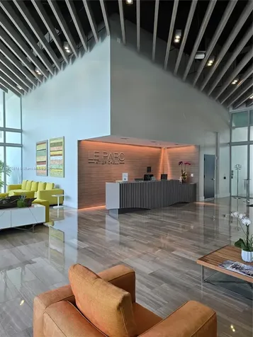 1600 SW 1st Avenue Miami FL 33129