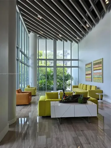 1600 SW 1st Avenue Miami FL 33129