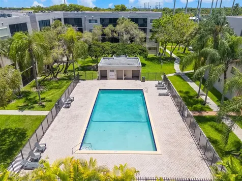 8400 SW 133rd Avenue Road Miami FL 33183