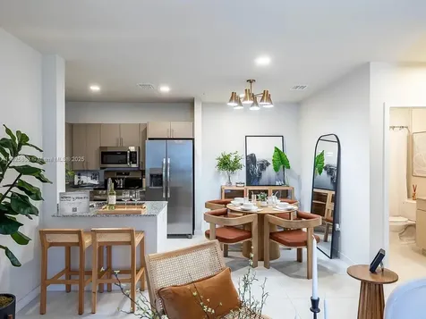 610 NE 2nd Street Dania Beach FL 33004