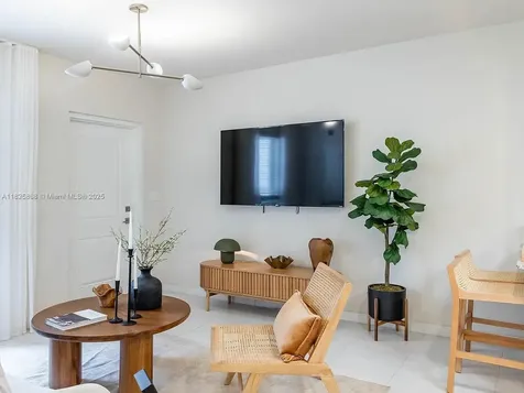 628 NE 2nd Street Dania Beach FL 33004