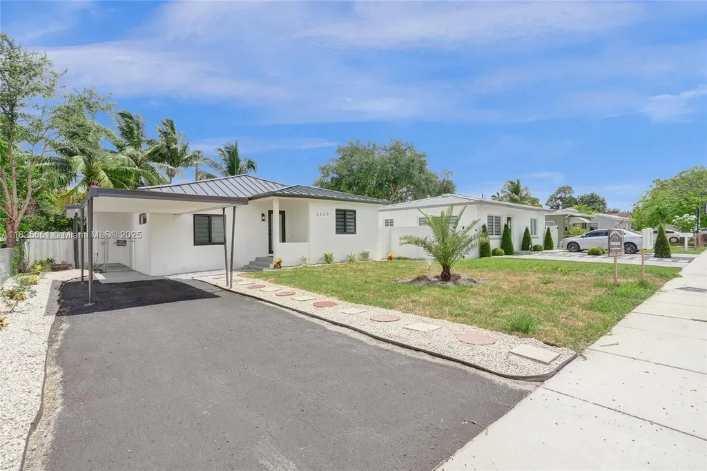 2335 Wilson Street Hollywood FL 33020