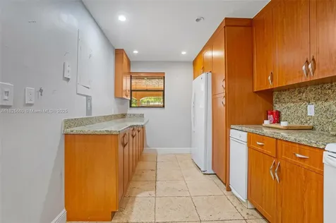 3538 Estepona Avenue Doral FL 33178