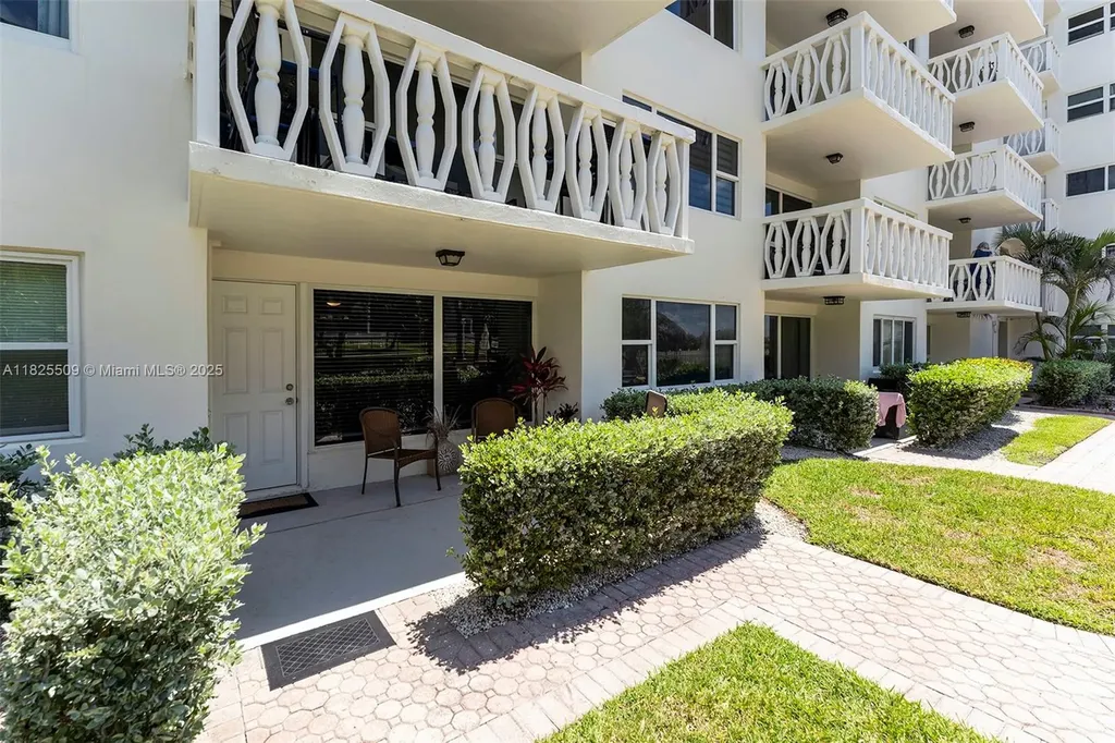 1169 Hillsboro Mile Hillsboro Beach FL 33062