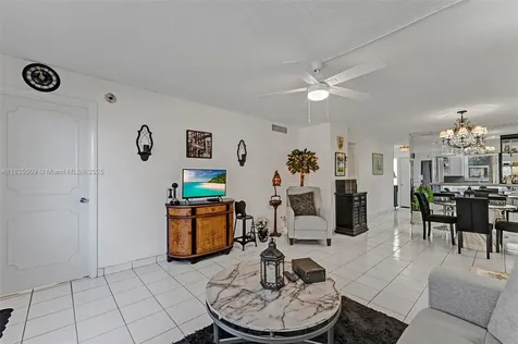 1169 Hillsboro Mile Hillsboro Beach FL 33062