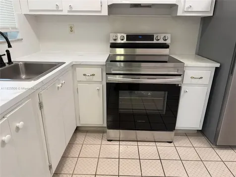 8345 Sunrise Lakes Boulevard Sunrise FL 33322
