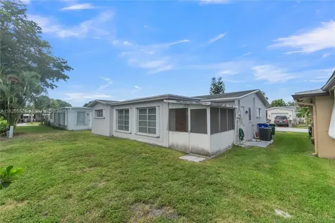6915 NW 17th Street Margate FL 33063