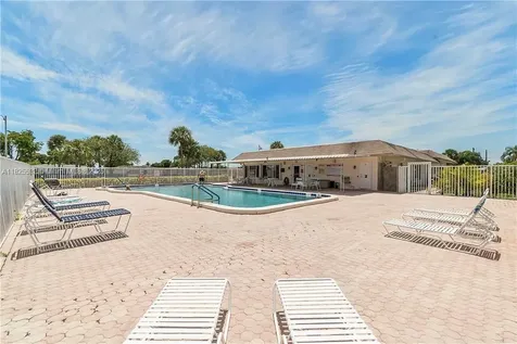 6915 NW 17th Street Margate FL 33063
