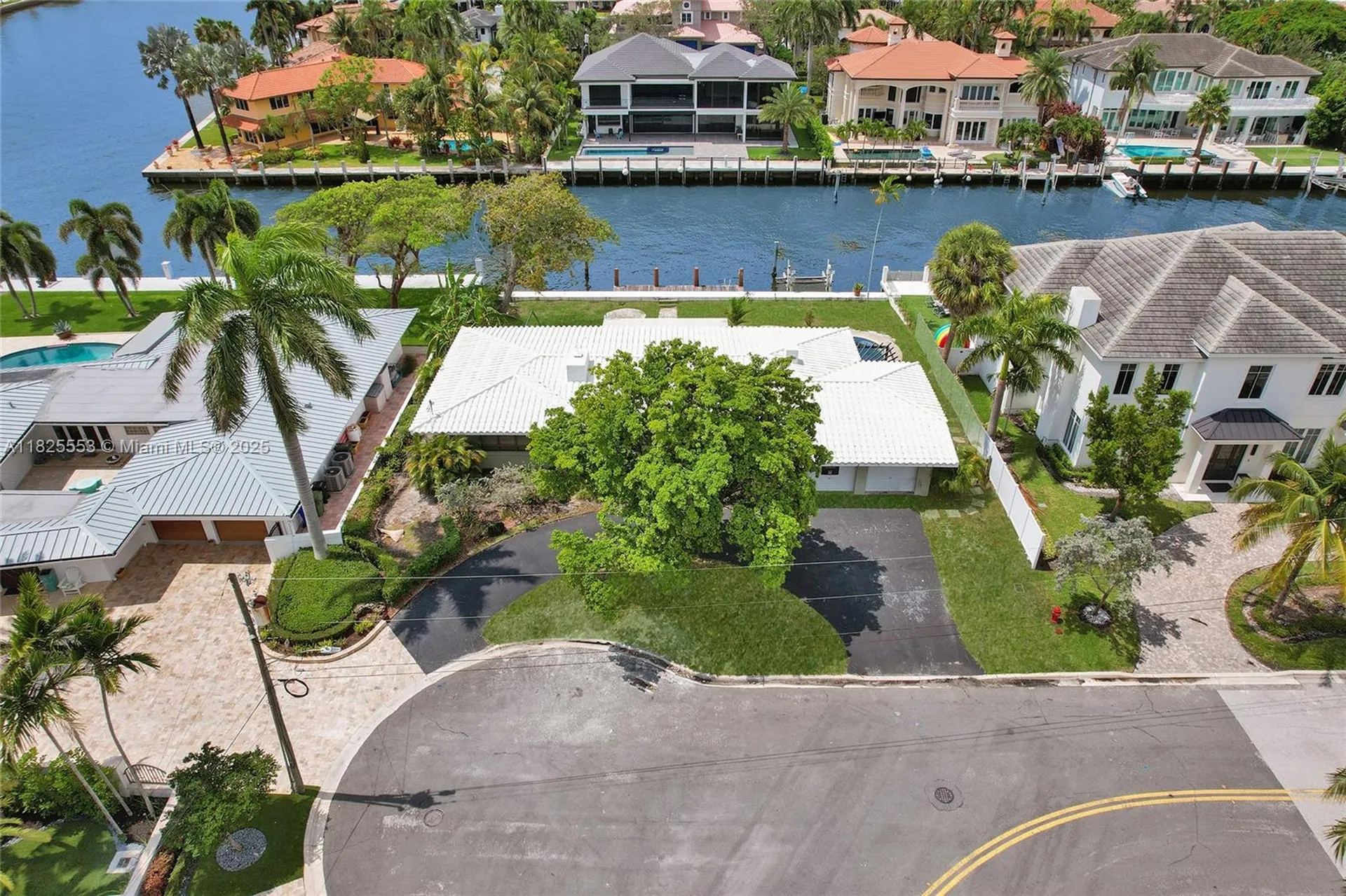 2756 NE 18th Street Fort Lauderdale FL 33305