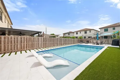 25433 SW 108th Court Homestead FL 33032