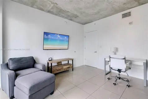 3250 NE 1st Avenue Miami FL 33137