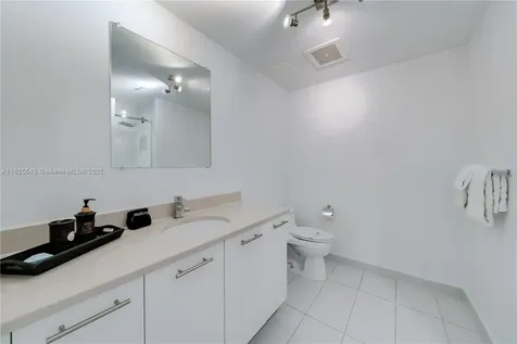 3250 NE 1st Avenue Miami FL 33137