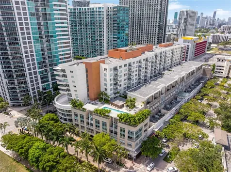 3250 NE 1st Avenue Miami FL 33137