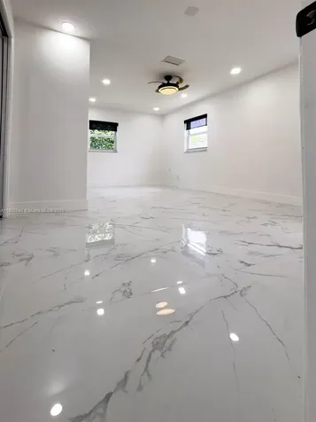 1009 Leisure Lane Boynton Beach FL 33426