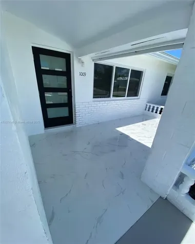 1009 Leisure Lane Boynton Beach FL 33426