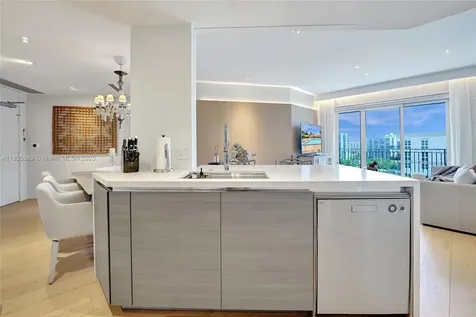 19900 E Country Club Drive Aventura FL 33180