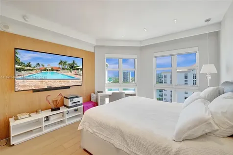 19900 E Country Club Drive Aventura FL 33180